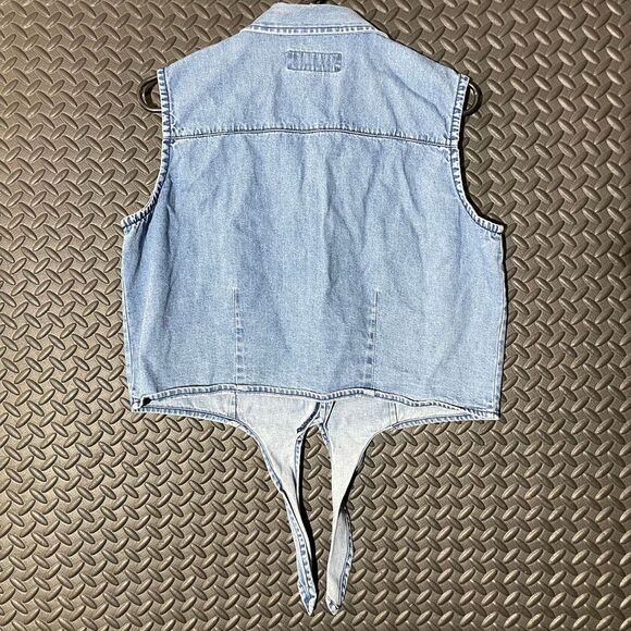 L.A. Blue Western Embroidered Floral Denim Button Up Blue Vest Women's Size L - Picture 3 of 5